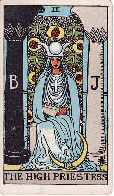 La Sacerdotisa
